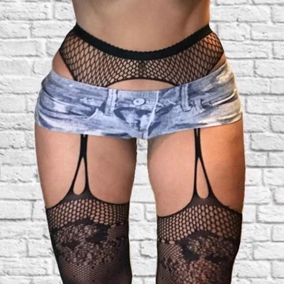 Suspender fishnets with floral design - Picture 1 of 1